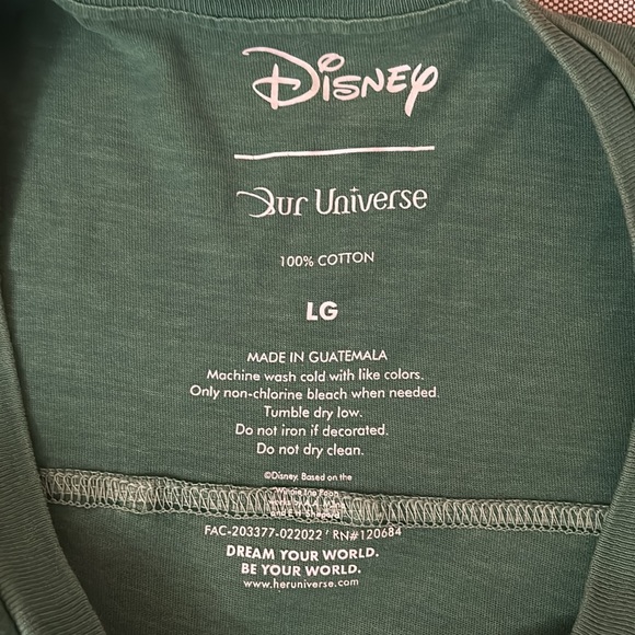 Disney Men’s size large Our Universe Collection LunchBox Winnie the Pooh T-shirt - Picture 2 of 3